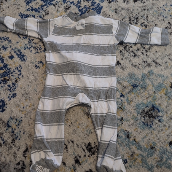 Lot of Burt's Bees 3-6 month 100% Cotton Baby Boy Pajama Sleepers - Picture 4 of 11